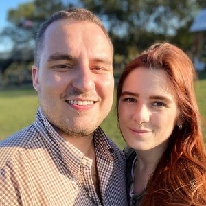 Meet your Posher, Demi